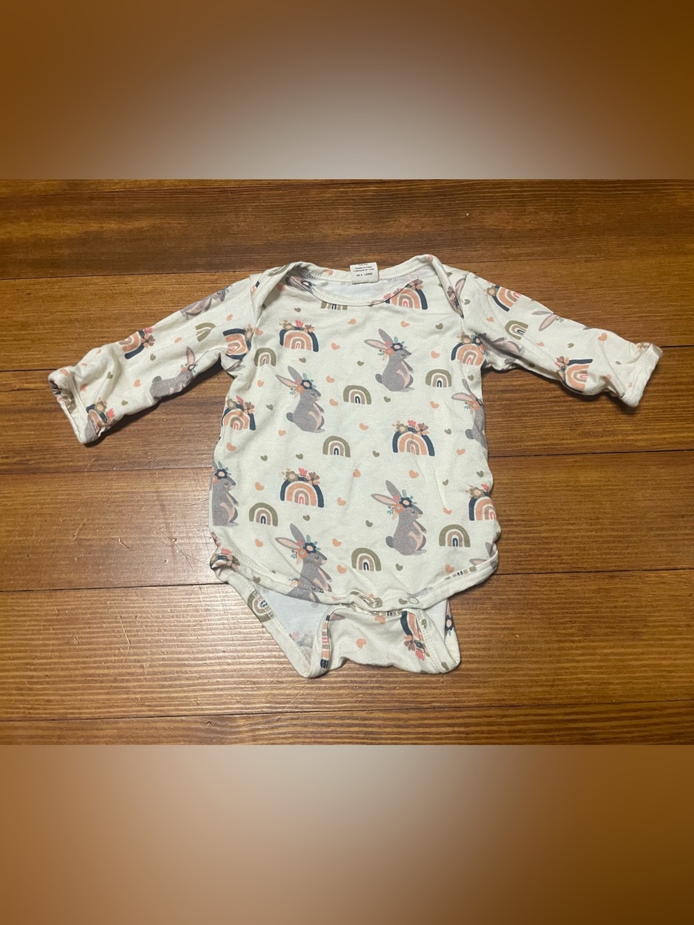 Larkspur Long-Sleeve Bamboo Bunny & Rainbow Baby Bodysuit Size 0-3 Months